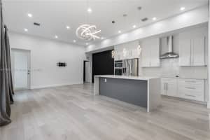 5734 Buchanan St B Hollywood, FL 33021 - MLS#A11907215