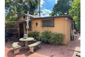 2372 Sw 11th Ter Miami, FL 33135 - MLS#A11907230