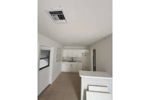 633 Nw 20th St 0 Pompano Beach, FL 33060 Sold 11/15/25