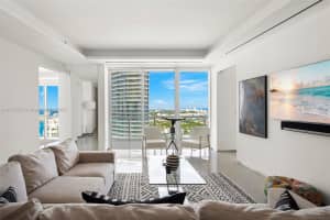 450 Alton Rd Ph 4104 Miami Beach, FL 33139 - MLS#A11907275