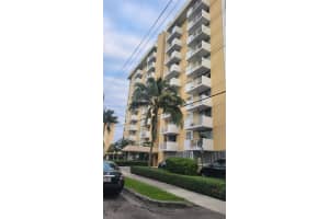 2020 Ne 135th St 409 North Miami, FL 33181 - MLS#A11907281