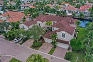 1385 Harbor Vw E Hollywood, FL 33019 - MLS#A11907288