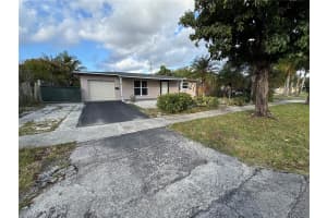 4411 Nw 24th St Lauderhill, FL 33313 - MLS#A11907304