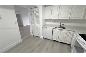 711 N Pine Island Rd 415 Plantation, FL 33324 - MLS#A11907355