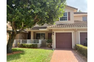 3172 Fairway Cir 3172, Davie