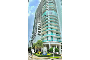 1800 N Bayshore Dr 1906, Miami