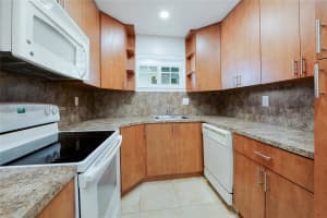 7937 Camino Cir # D-11, Miami, FL 33143, - MLS#A11907436