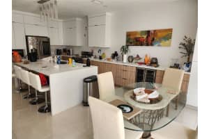 7962 Nw 19th Ct Pembroke Pines, FL 33024 - MLS#A11907442