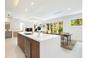 1705 Sw 23rd St Fort Lauderdale, FL 33315 - MLS#A11907466