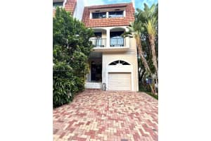 5950 Paradise Point Dr Palmetto Bay, FL 33157 - MLS#A11907477