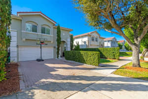 4450 Nw 109th Ct Doral, FL 33178 - MLS#A11907515