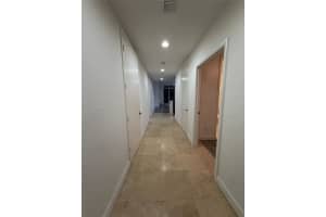 14951 Royal Oaks Ln 106, North Miami