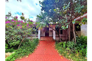 1915 Country Club Prado, Coral Gables, FL 33134, - MLS#A11907544