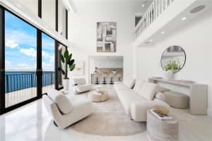 1925 Brickell Ave Dph3 Miami, FL 33129 - MLS#A11907560