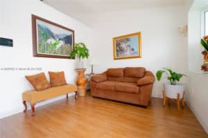 8844 Nw 113th St Hialeah Gardens, FL 33018 - MLS#A11907582