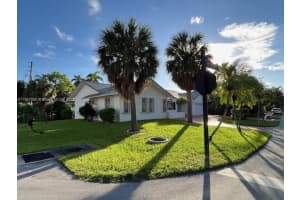 204 191st St Sunny Isles Beach, FL 33160 - MLS#A11907686