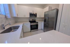 2741 Nw 55th Way 2741 Lauderhill, FL 33313 - MLS#A11907691