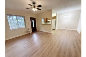 216 Sw 10th St 2 Hallandale Beach, FL 33009 - MLS#A11907709