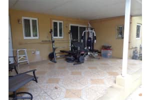 385 E 56th St Hialeah, FL 33013 - MLS#A11907728