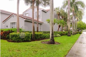 1115 Cherryapalm Hollywood, FL 33019 - MLS#A11907730