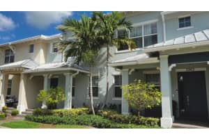 3973 Poinciana Ln Hollywood, FL 33021 - MLS#A11907736