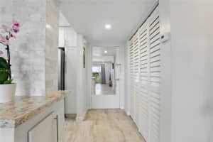 1831 Ne 38th St 402 Oakland Park, FL 33308 - MLS#A11907760