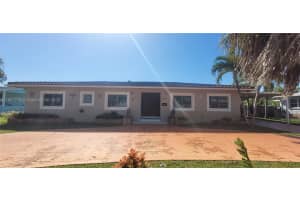 2622 Jackson St Hollywood, FL 33020 - MLS#A11907776