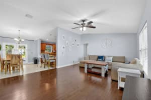 190 Martin Cir Royal Palm Beach, FL 33411 - MLS#A11907792