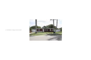 102 Miami Gardens Rd West Park, FL 33023 - MLS#A11907800