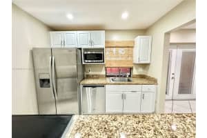 10554 Nw 3rd St Pembroke Pines, FL 33026 - MLS#A11907879