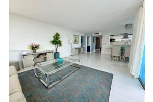 18051 Biscayne Blvd 1604 Aventura, FL 33160 - MLS#A11907896