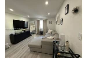 8607 SW 68th Ct APT 27, Miami, FL 33143, - MLS#A11907940