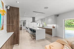 10105 Sw 71st Ave Pinecrest, FL 33156 - MLS#A11908055