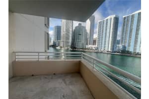 888 Brickell Key Dr APT 806, Miami, FL 33131, Sold 12/29/25