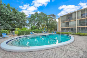 4020 N Hills Dr 2 Hollywood, FL 33021 - MLS#A11908212