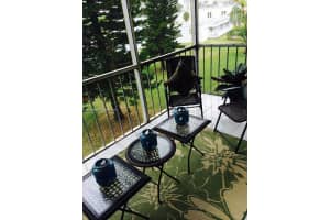 2905 Point East Dr L312, Aventura