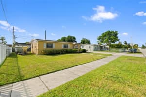 10210 Sw 151st Ter Miami, FL 33176 - MLS#A11908265