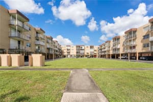 4320 Washington St 416, Hollywood