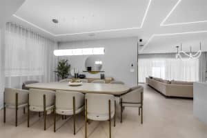 7533 Nw 98th Ct 7533 Doral, FL 33178 Sold 12/05/25