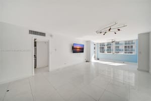 5005 Collins Ave 1009 Miami Beach, FL 33140 - MLS#A11908367