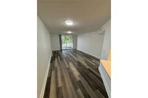 8245 Lake Dr 202 Doral, FL 33166 - MLS#A11908379