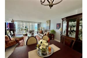 5700 Collins Ave 14m Miami Beach, FL 33140 - MLS#A11908381