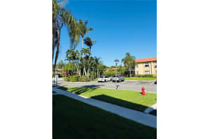 398 Lakeview Dr APT 205, Weston, FL 33326, Sold 12/10/25