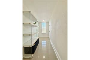 MLS# A11908420, Weston, Florida 33326