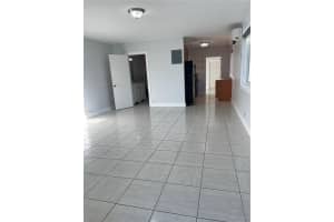 405 Sw 5th St 1-3 Hallandale Beach, FL 33009 - MLS#A11908499