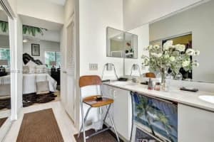 16312 Malibu Dr 6 Weston, FL 33326 - MLS#A11908512