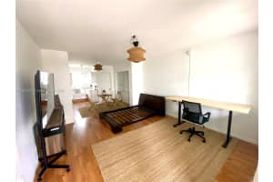 158 Ocean Dr 306, Miami Beach