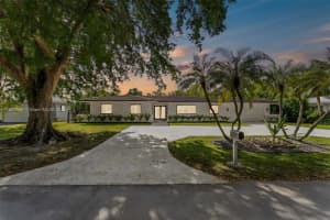 1460 Campamento Ave Coral Gables, FL 33156 - MLS#A11908537