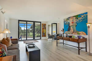 5390 Woodland Lakes Dr 301 Palm Beach Gardens, FL 33418 - MLS#A11908558