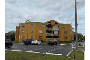 9735 Fontainebleau Blvd G205, Miami